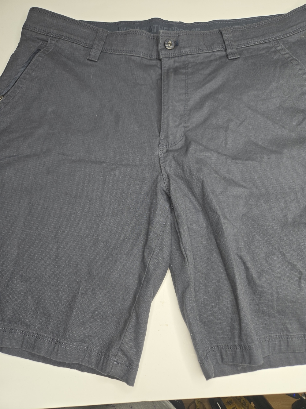 Weatherproof Men's Charcoal Gray Cargo Shorts